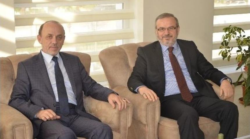 D&uuml;zce Tso Başkanı &Ccedil;akır&rsquo;dan, Cavit &Ouml;zt&uuml;rk&rsquo;e Ziyaret