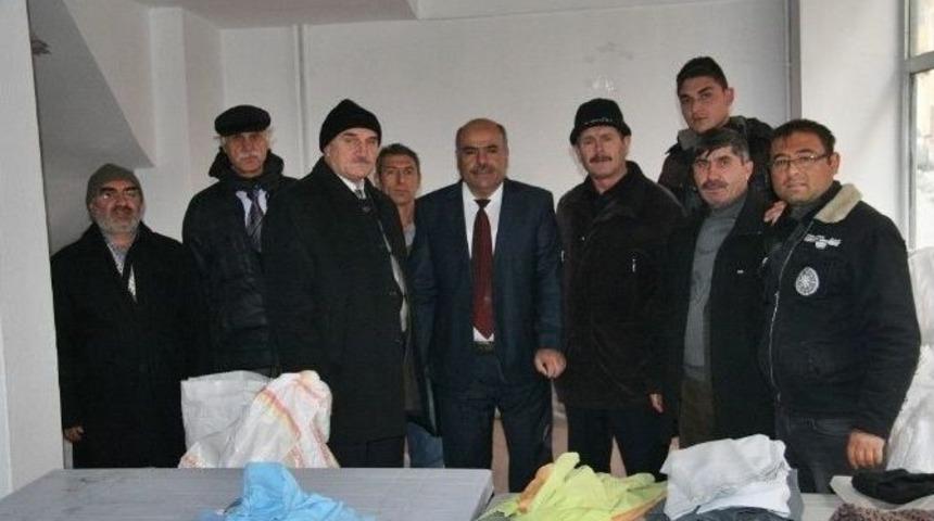 Din G&ouml;revlilerinden T&uuml;rkmenlere Yardım