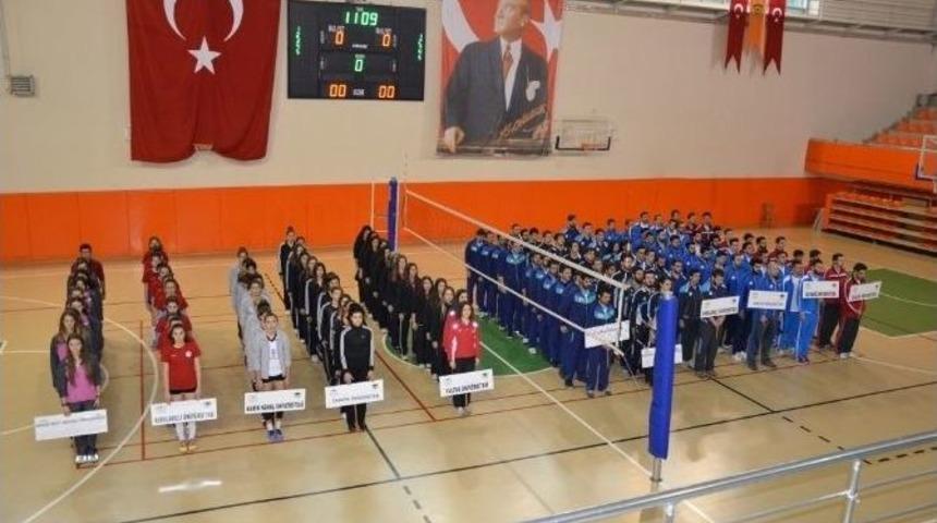 Üniversitelerarası 2. Lig Voleybol Grup Müsabakaları Başladı