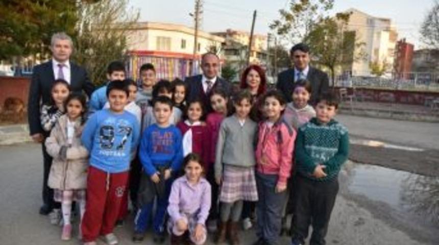 &Uuml;z&uuml;lmez&rsquo;den &Ccedil;at Kapı Okul Ziyareti