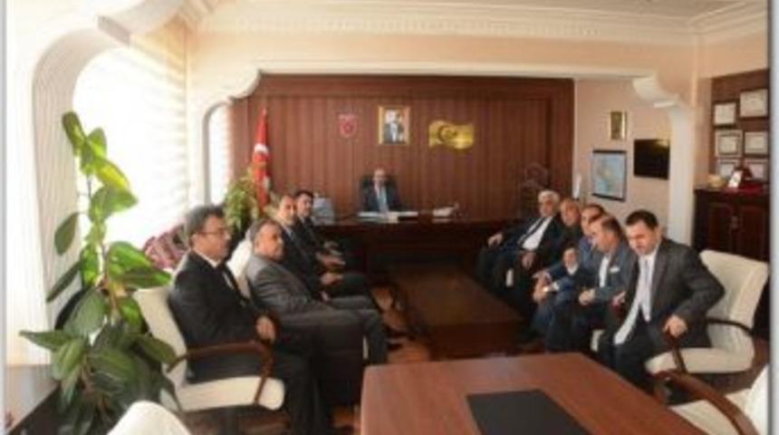 Milletvekili D&uuml;lger, İl &Ouml;zel İdaresini Ziyaret Etti