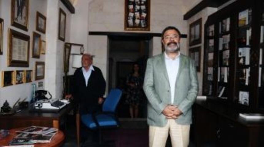 &Uuml;nl&uuml; Yazardan Gaziantep&rsquo;e Uyarı