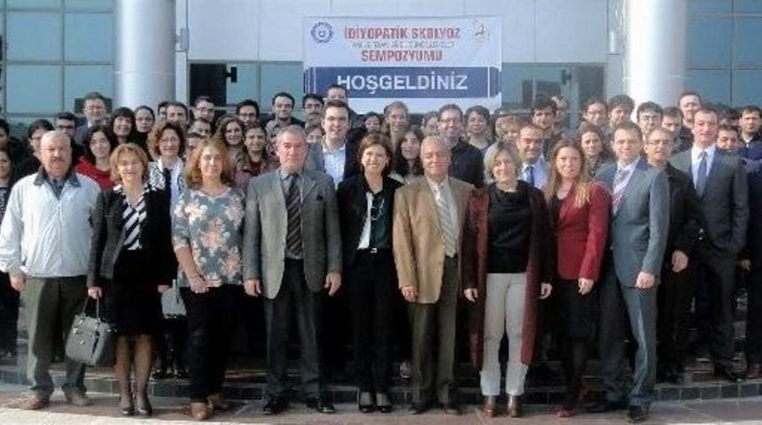 İdiyopatik Skolyoz Tanı Ve Tedavisindeki Gelişmeler Aydın&rsquo;da Konuşuldu