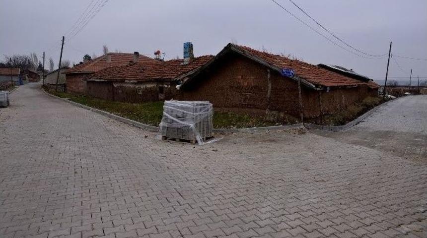 Tepebaşı Belediyesi&rsquo;nin Kırsal Kesimdeki Yol &Ccedil;alışmaları