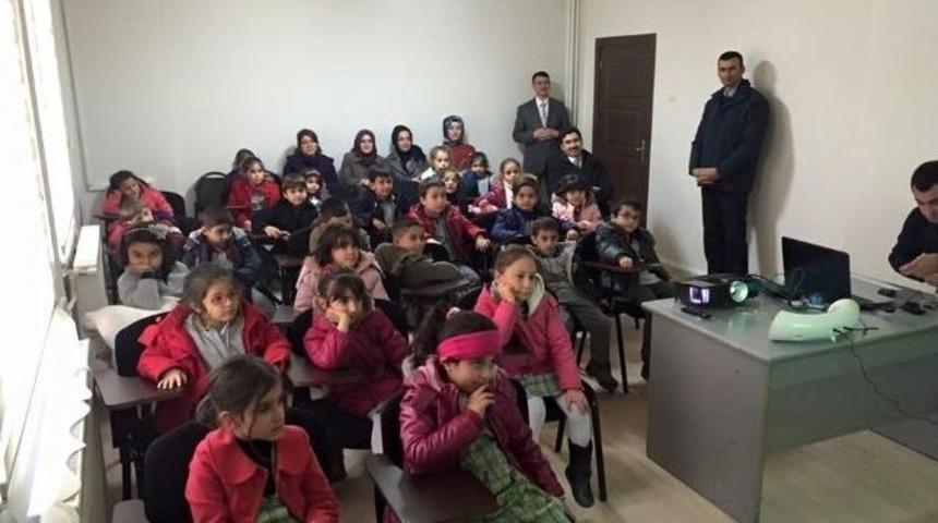 Erzincan Belediyesinden &Ouml;ğrencilere Temizlik Eğitimi