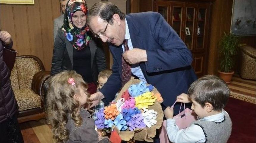Minik &Ouml;ğrencilerden Başkan Bulutlar&rsquo;a Ziyaret