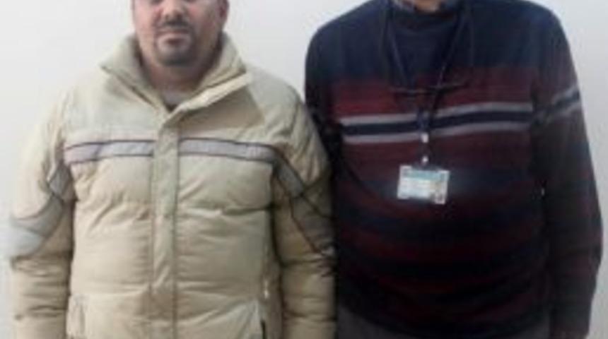 G&ouml;zl&uuml;kten Kurtulmak İstedi, G&ouml;zlerini Kaybetti