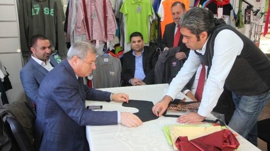 Menevşe: "b&uuml;y&uuml;mekten Korkmayın; İhracata Y&ouml;nelin"