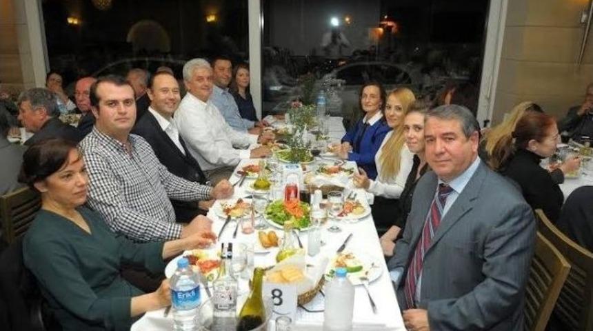 &Ccedil;eşme K&uuml;lt&uuml;r Ve Sanat Derneği&rsquo;nden Yeni Yıl Eğlencesi