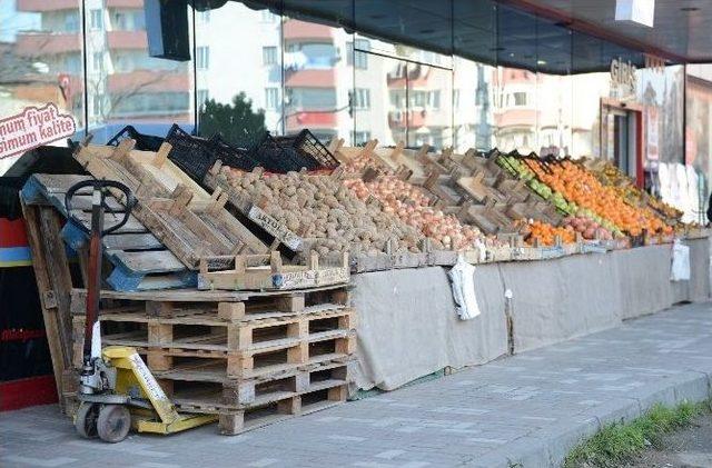 Yıldırım’da Kaldırımlar Yayalara Açılıyor