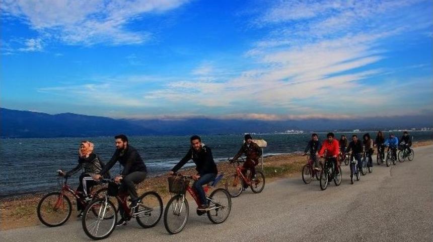 Burhaniye Uygulamalı Bilimlerde Bisiklet Turu