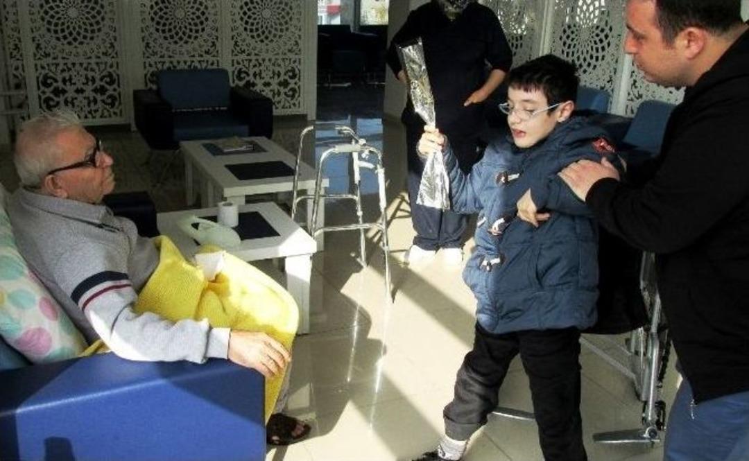 Engellilerden Huzurevi Sakinleri&rsquo;ne Anlamlı Ziyaret