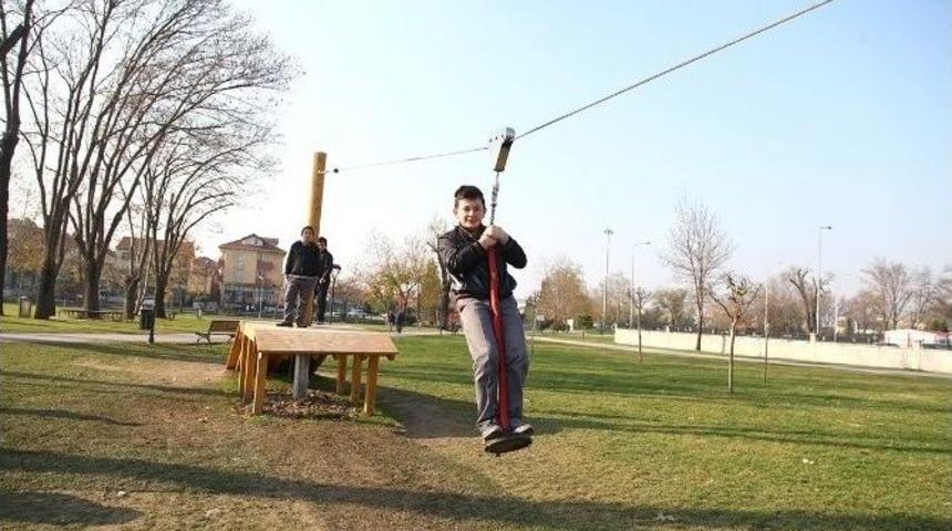 Kent Park&rsquo;ta Oyun Grupları Yenilendi