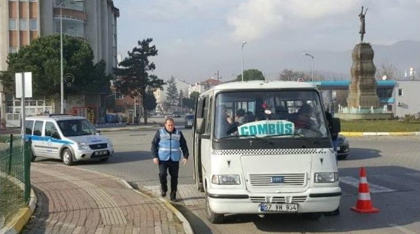 &Ccedil;aycuma Zabıtasından Min&uuml;b&uuml;s Denetimi