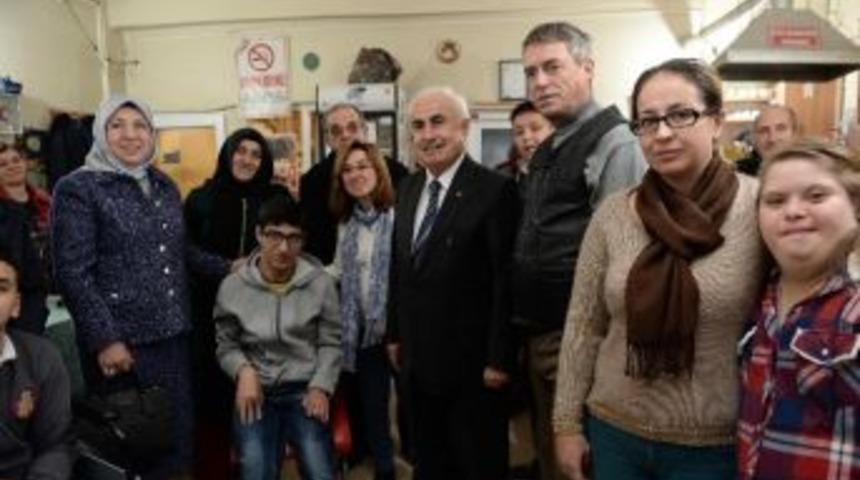 Vali Şahin&rsquo;den Ebed&rsquo;e Ziyaret