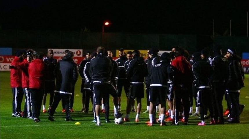 Beşiktaş, Karab&uuml;kspor Ma&ccedil;ı Hazırlıklarını Tamamladı