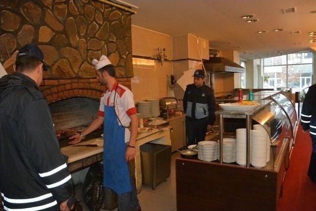 Ardahan Belediyesi Zabıta Müdürlüğü Lokanta Ve Restoranları Denetledi