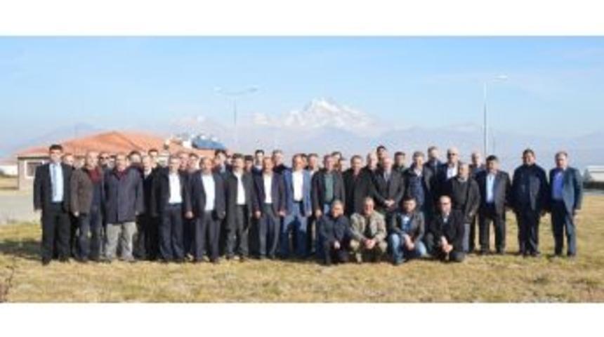 Kayseri Şeker Y&ouml;neticileri Pandoğa &Ccedil;iftliğini Ziyaret Etti