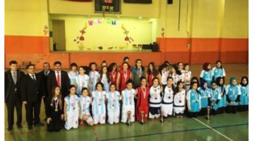 Yıldız Kızlar İl Birinciliği M&uuml;sabakaları Sona Erdi
