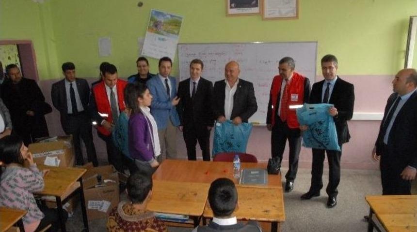 Kızılay&rsquo;dan Giyim Yardımı