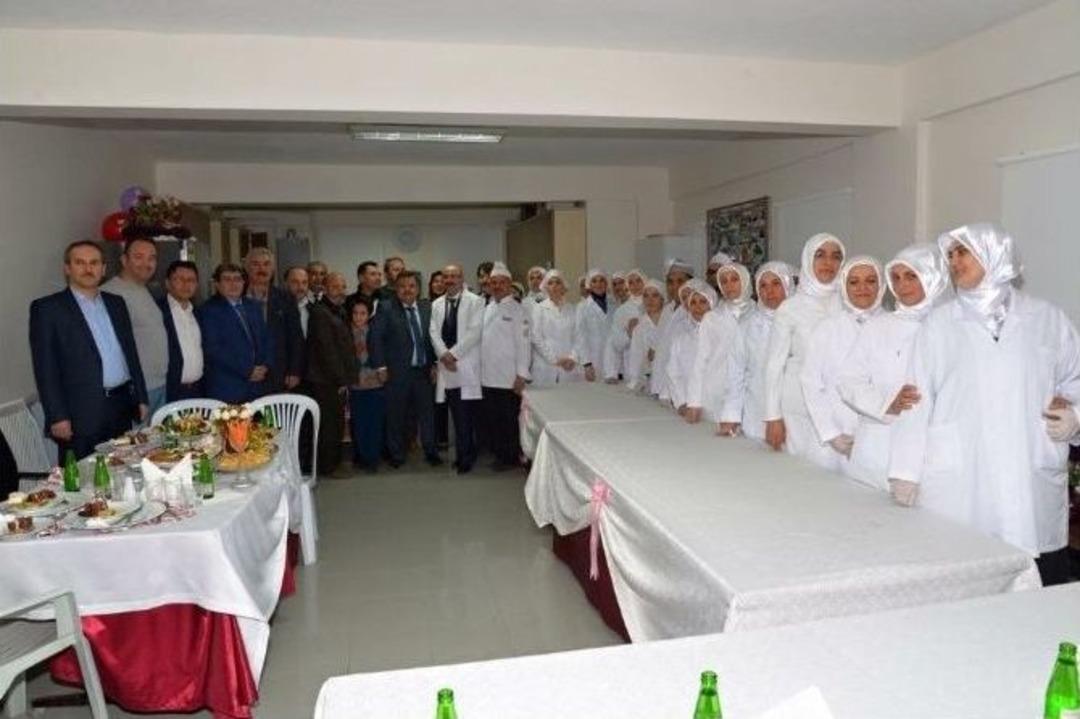 Bilecik&rsquo;te Aş&ccedil;ılık Eğitimi Alan Kursiyerler H&uuml;nerlerini Sergiledi