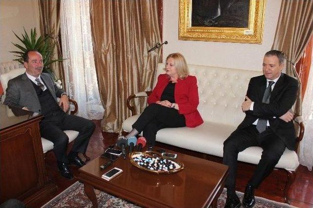 Kosovalı Bakan Tahiri, Edirne Belediye Başkanı Gürkan’ı Ziyaret Etti