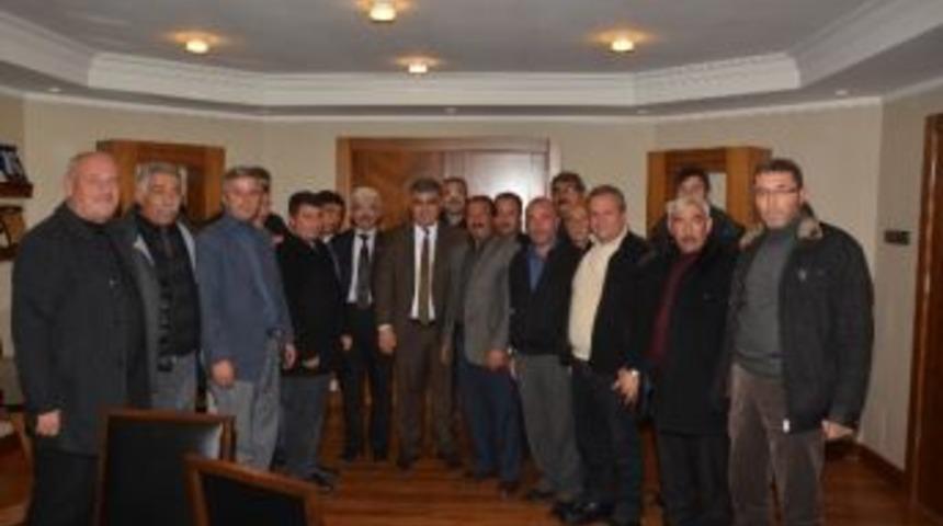 Muhtarlar Derneği&rsquo;nden Başkan &Ouml;zg&uuml;ven&rsquo;e Ziyaret