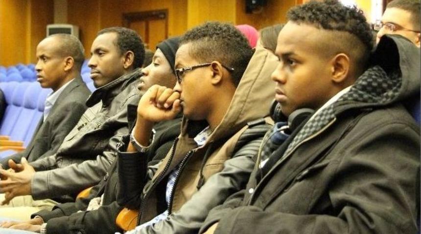 Om&uuml;&rsquo;de Uluslararası &Ouml;ğrencilerin Sorunları G&ouml;r&uuml;ş&uuml;ld&uuml;