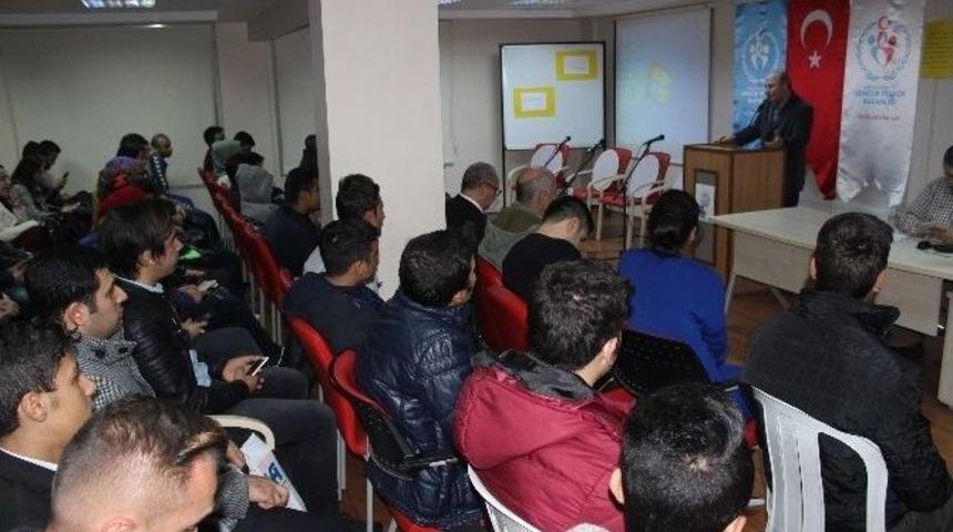 Şanlıurfa Gen&ccedil;lik Merkezi Mevlanayı 742. Yıl D&ouml;n&uuml;m&uuml;nde Andı