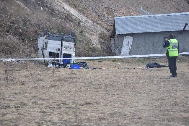 Çankırı’da Trafik Kazası: 1 Ölü, 1’i Çocuk 4 Yaralı