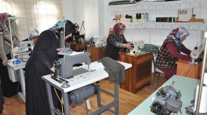 Girişimci Kadınlar Ev Ekonomilerine Katkı Sağlıyor
