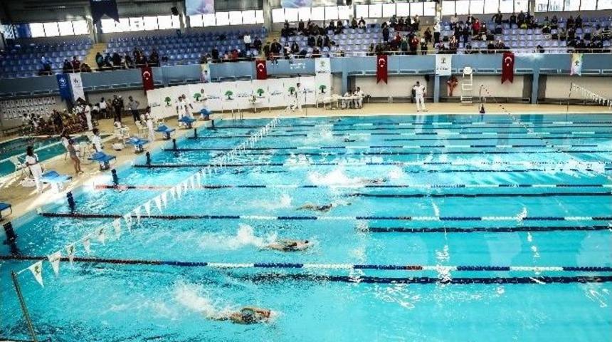 13 Kul&uuml;pten 370&rsquo;i Aşkın Sporcu Şampiyonluk İ&ccedil;in M&uuml;cadele Edecek