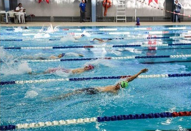 13 Kulüpten 370’i Aşkın Sporcu Şampiyonluk İçin Mücadele Edecek