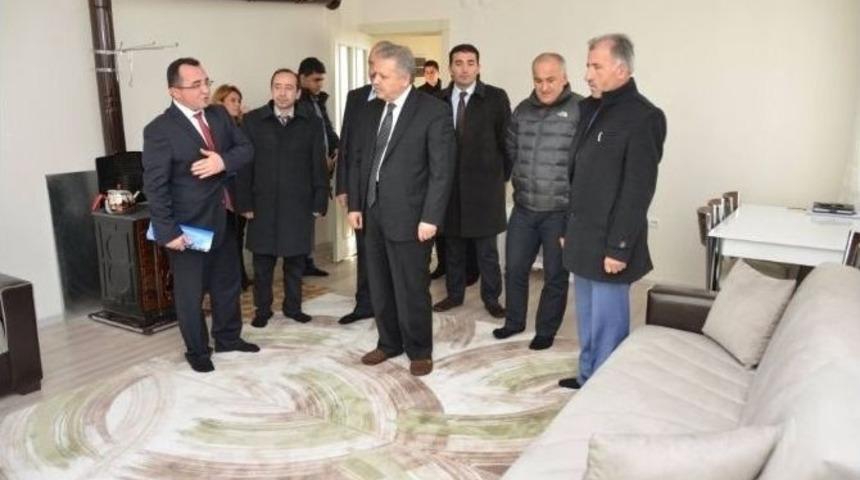 Ahıska T&uuml;rkleri &Uuml;z&uuml;ml&uuml; İl&ccedil;esine Yerleştirilecek