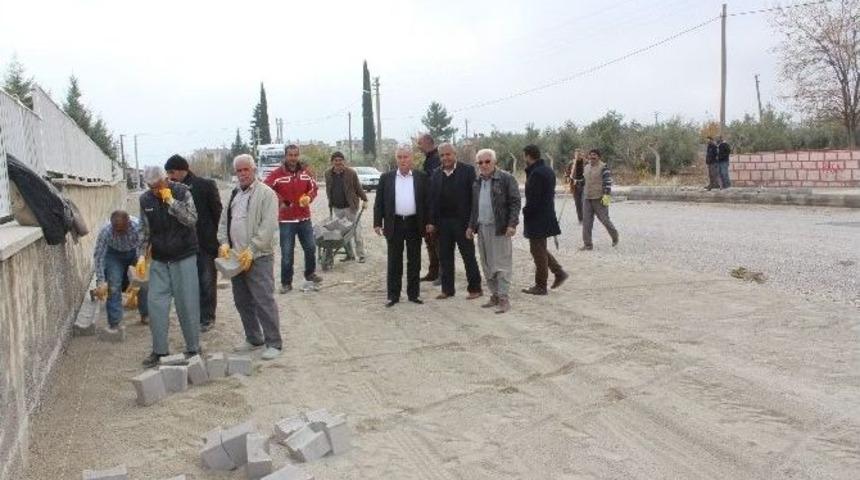 Samsat Belediyesi Yol &Ccedil;alışmalarına Devam Ediyor