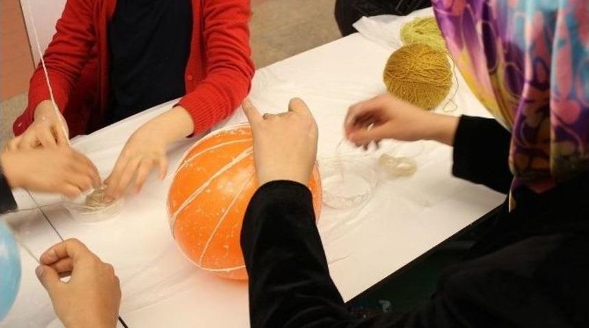 Forum Gaziantep Kadınlar Kul&uuml;b&uuml; Geri D&ouml;n&uuml;ş&uuml;m&rsquo;le Dekoratif Objeler Yaptı