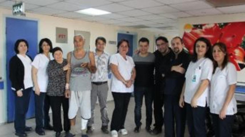 Balıkesir&rsquo;de Kopan El &Ccedil;anakkale&rsquo;de Yerine Dikildi