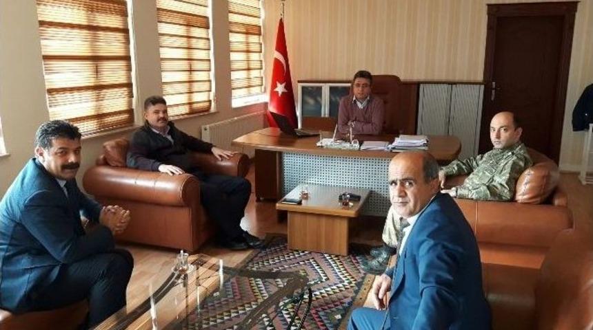 Şemdinli&rsquo;de Enerji Sorunu Masaya Yatırıldı