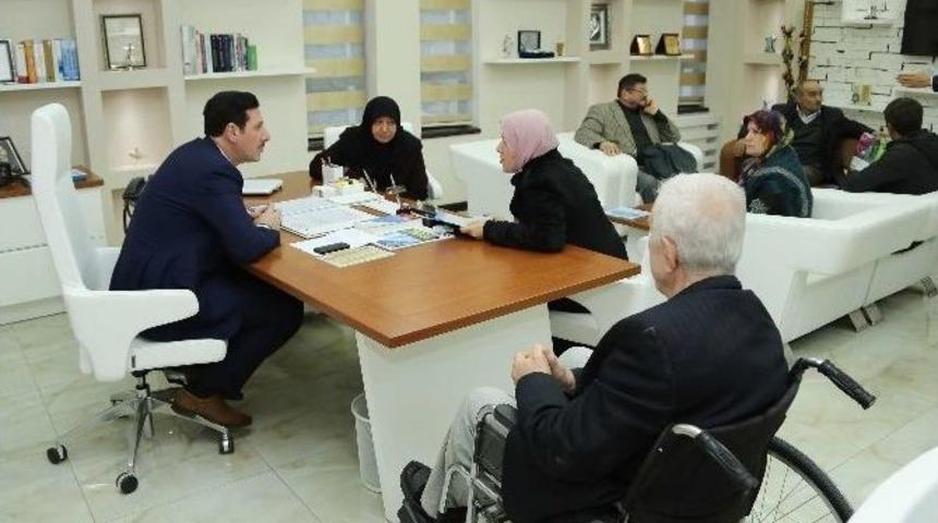 Başkan Tok, Halkın Sorunlarını Dinliyor