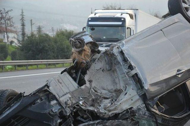 Kazadan Sonra Kopan Saçları Otomobilde Kaldı