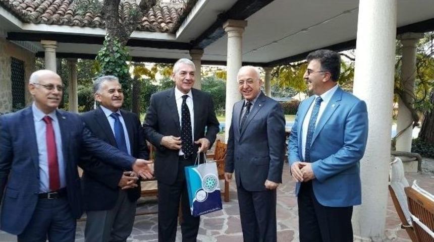 İspanya&rsquo;ya İş Gezisine Katılan Kto Heyeti, B&uuml;y&uuml;kel&ccedil;i &Ouml;nhon İle Buluştu