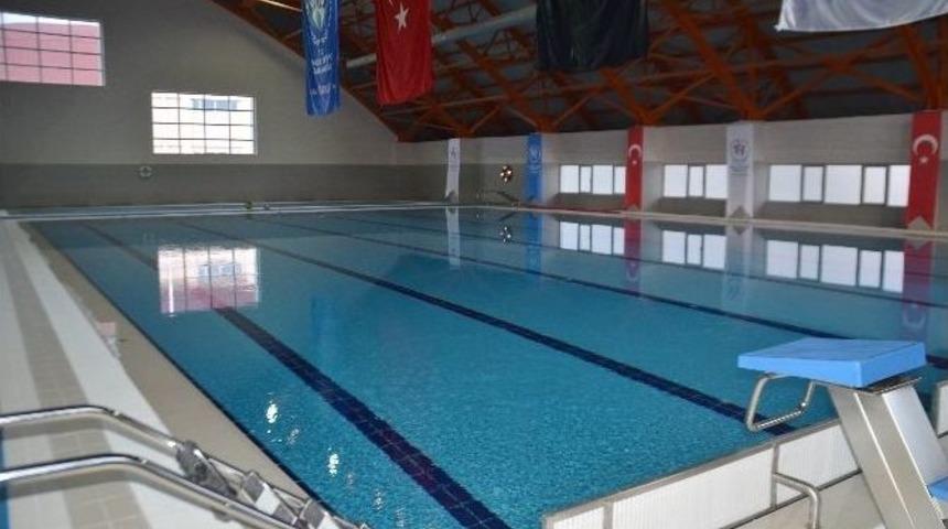 Bafra&rsquo;da Y&uuml;zme Kursu Kayıtları Devam Ediyor