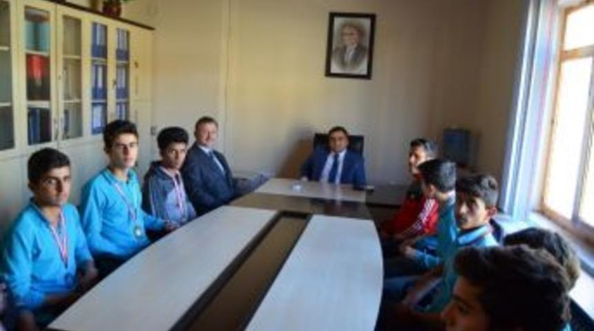 Şampiyonlardan Kaymakam Karaaslan&rsquo;a Ziyaret