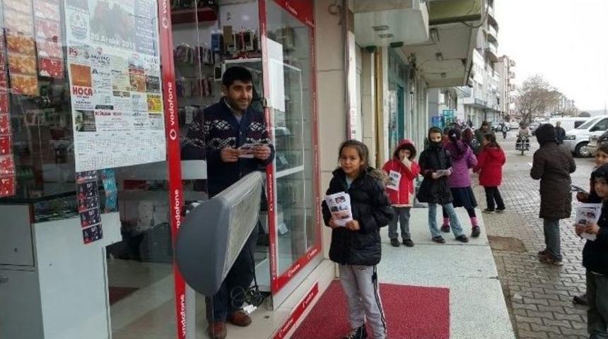 &Ouml;ğrenciler Ekmek İsrafına Dikkat &Ccedil;ekti