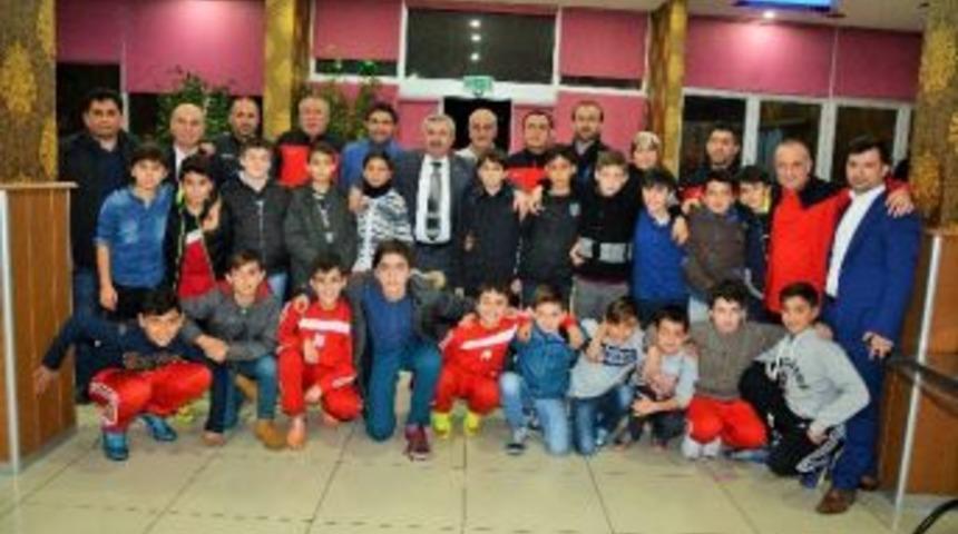 K&ouml;rfez Sporda Zirveye Tırmanıyor