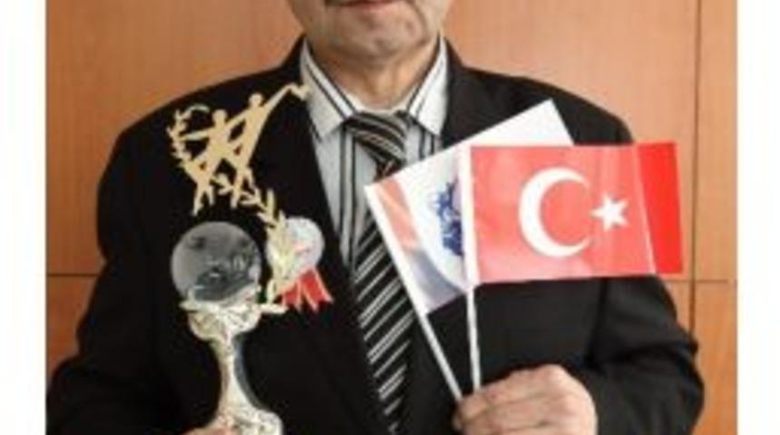 Bu Yıl Halk M&uuml;ziği Hizmet &Ouml;d&uuml;l&uuml; İlk Kez Yabancı Bilim Adamına Verildi