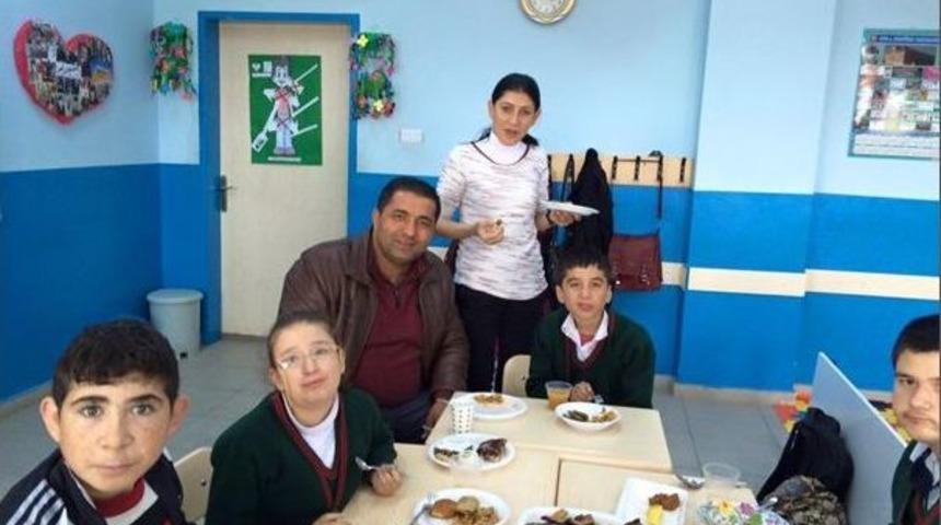 &Ouml;zel &Ccedil;ocuklardan Yerli Malı Kutlaması