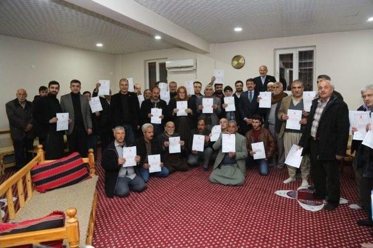 Başkan Ekinci Tapu Dağıtmaya Başladı G3