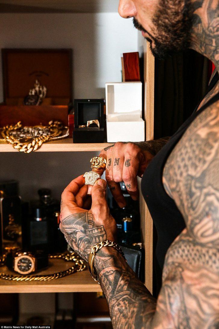 Kendisini 'Müslüman asker' olarak tanıtmıştı! Yine ortaya çıktı G5