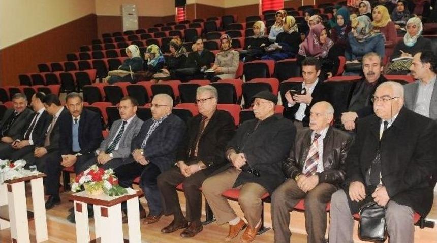 Kilis&rsquo;te &rsquo;ilim İyiliklere İleten Adımların İlkidir&rsquo; Konulu Panel D&uuml;zenlendi